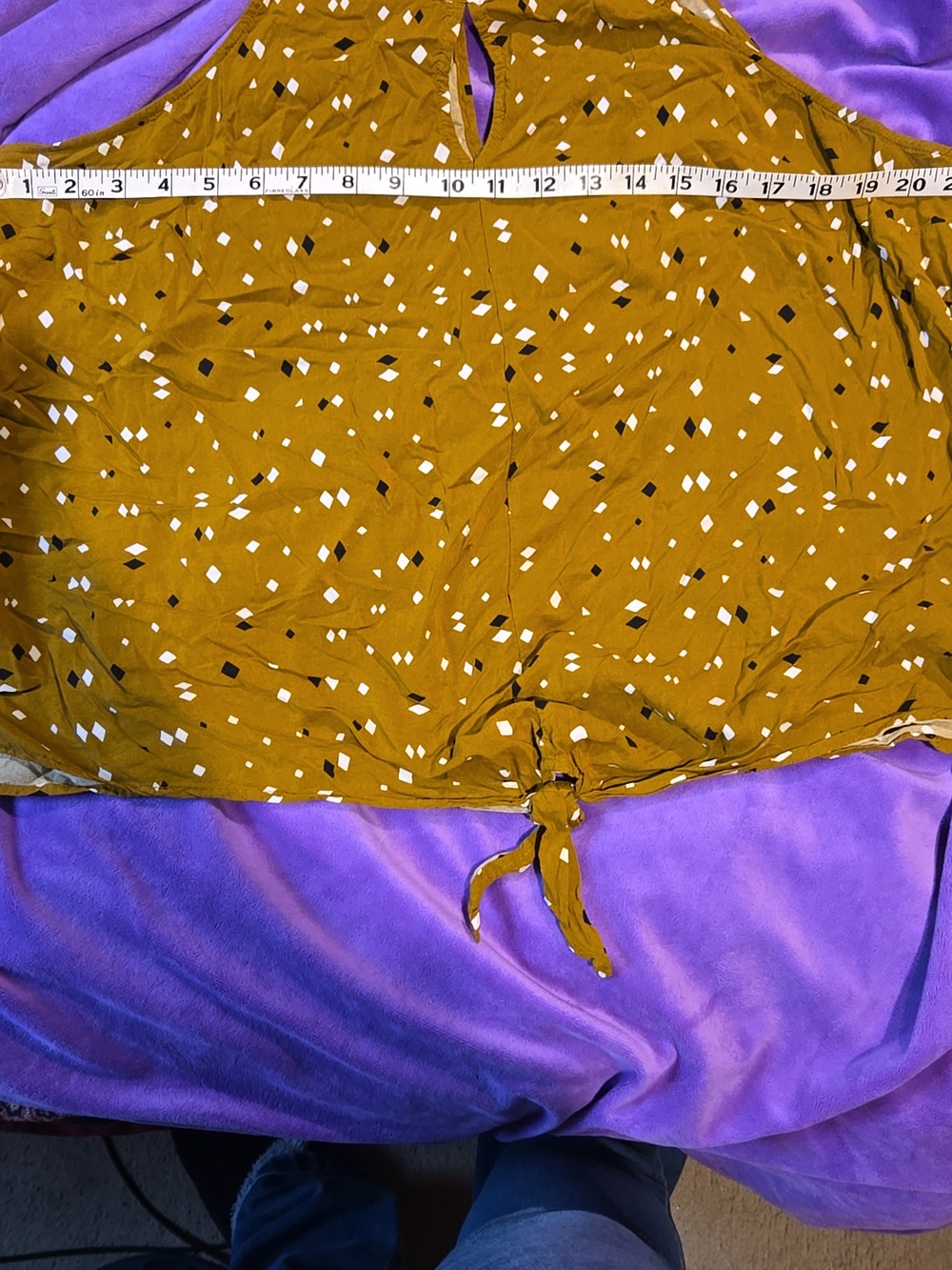 torrid Size 1 Mustard Yellow Diamond Print Top - Picture 5 of 6